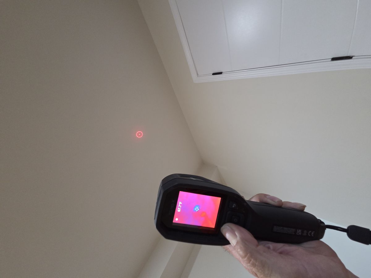 Thermal imaging inspection of ceiling